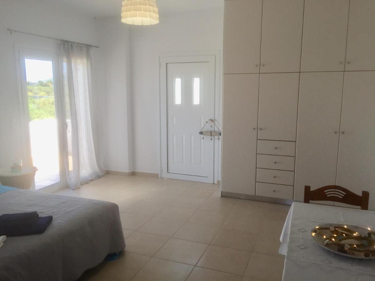 Rizes Elias Studio With Sea View Isterni  外观 照片